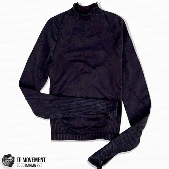 FP MOVEMENT GOOD KAMRA SET HIGH-NECK LAYER + RUNNING SHORTS IN WASHED BLACK XS/S - Picture 4 of 15